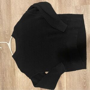 American Eagle Outfitters Black Crew Neck Sweater